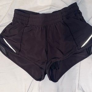 Lululemon Hotty Hot Shorts Black 2.5” Size 2